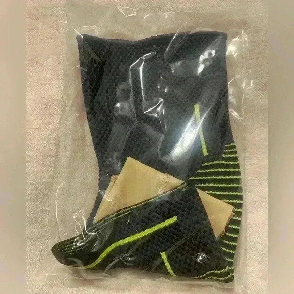 Neo-G Ankle Compression Sleeve NIB sealed package never opened - Picture 7 of 7
